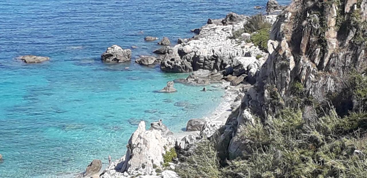 Le Camere Di Libero E Roberta Parghelia Kültér fotó