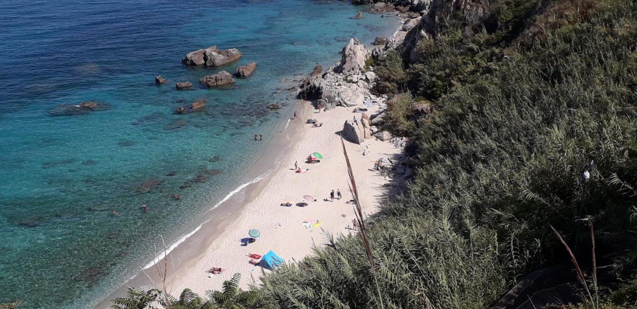 Le Camere Di Libero E Roberta Parghelia Kültér fotó